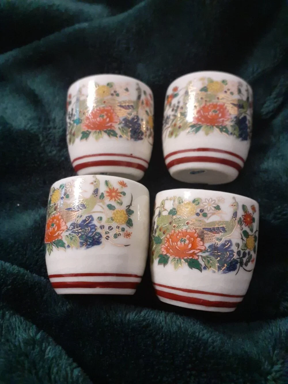 VINTAGE JAPAN HOT SAKE CUP SET OF 4 BEAUTIFUL CONDITION